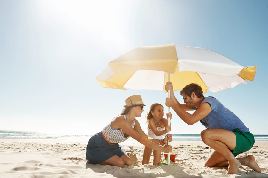 Familia en la playa